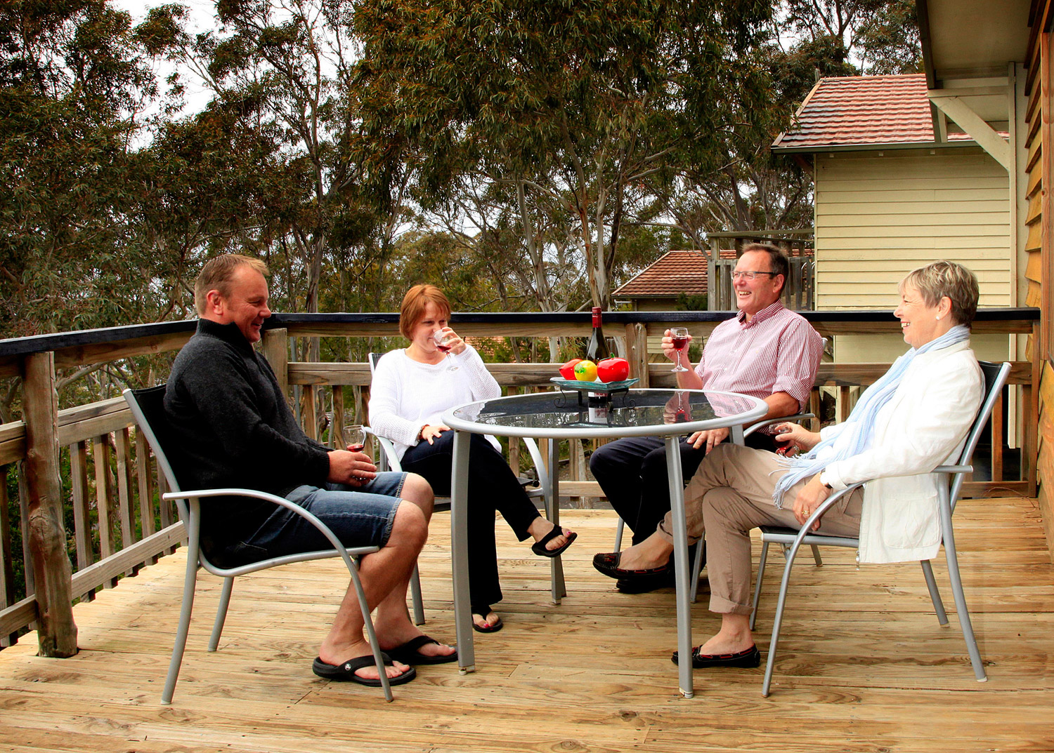 R–2-Bedroom-Bungalow-Deck2 Accommodation motel Bicheno by the Bay East Coast Tasmania